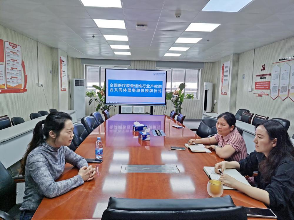 e8c542e56563f6e7339de193336d47a