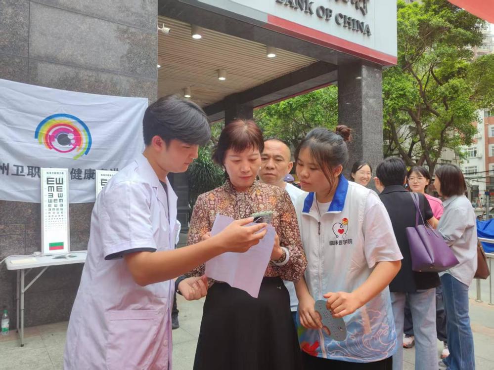 99f82e21d0acbb1fbeb151b84e0c3bbc