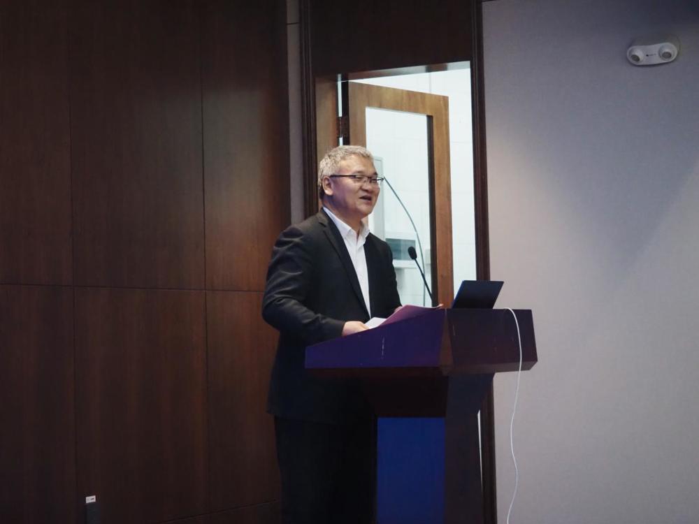 c81a705192de53a38715703ecbe6be6a